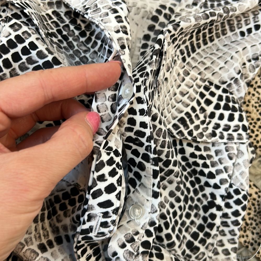 H&Mwhite Gray Mosaic Print Drawstring Waist Butto… - image 5